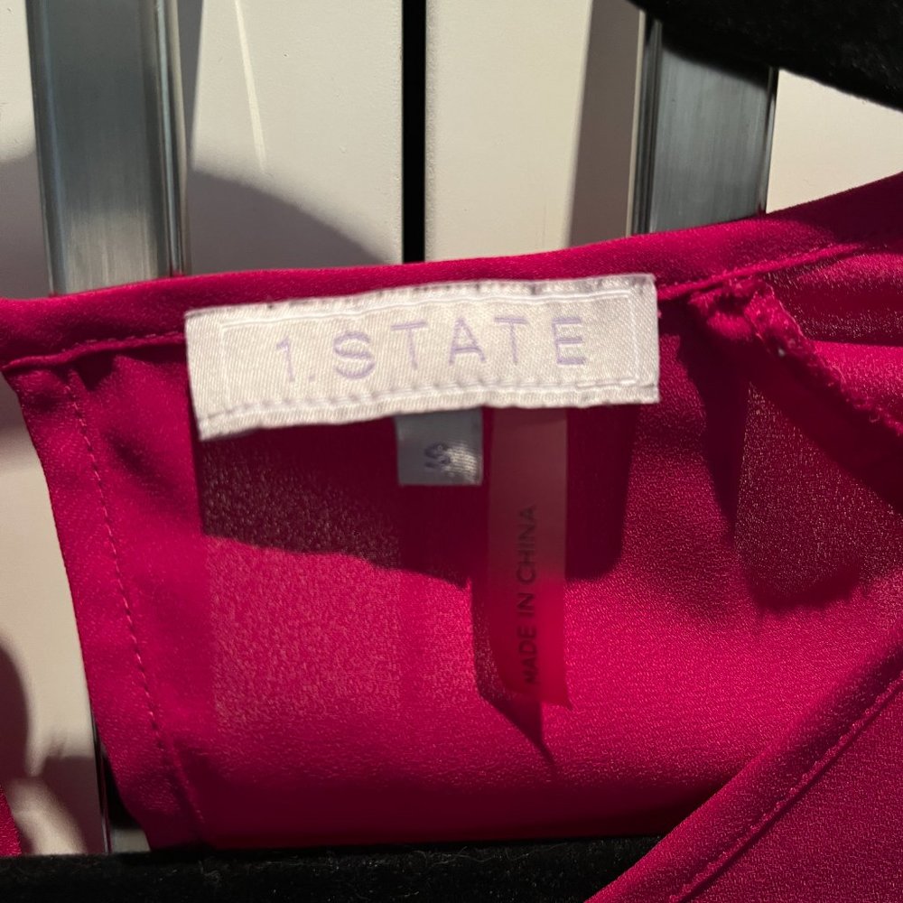 1.State Pink/Black blouse - Small - Picture 3 of 5